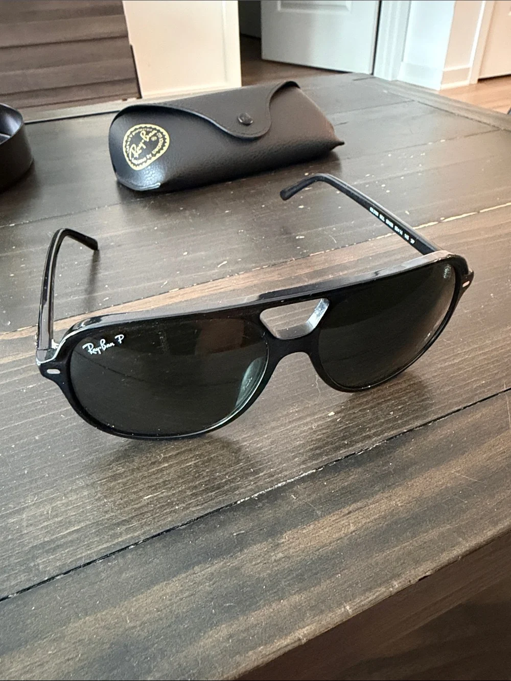 Ray-Ban ban scratches